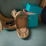  / Credits: Photo by Lindsey Michelle Photography